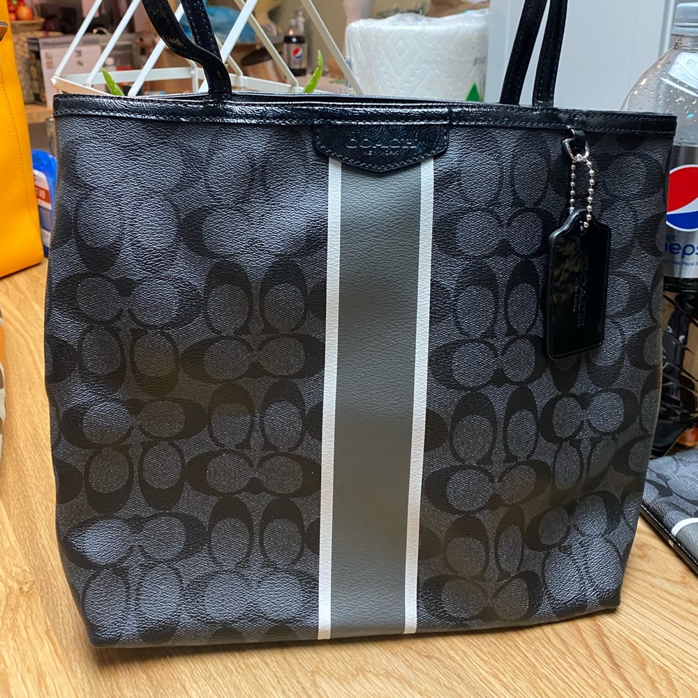 Coach purse. Lightly loved.